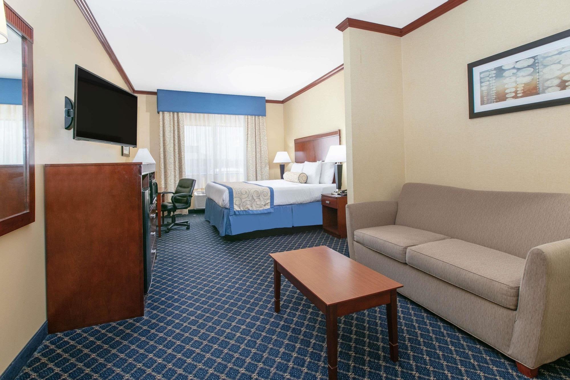 Hotel Baymont By Wyndham Mccomb Esterno foto
