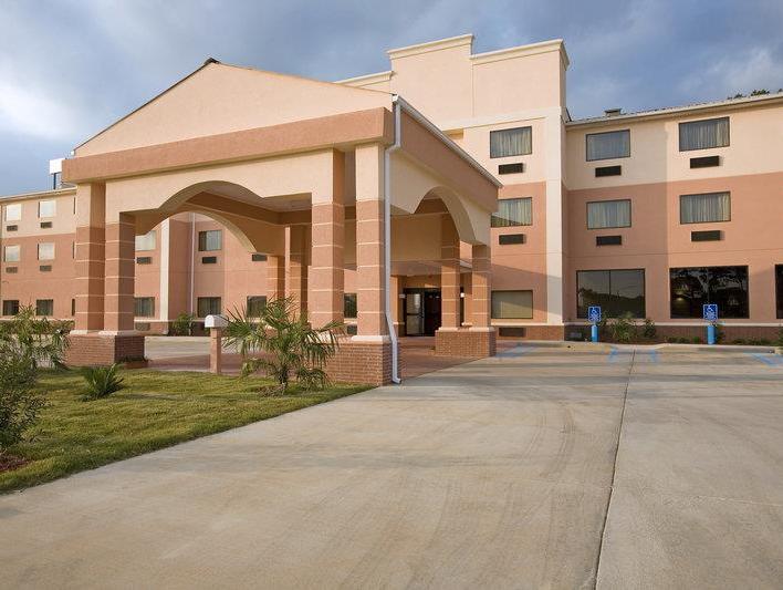 Hotel Baymont By Wyndham Mccomb Esterno foto